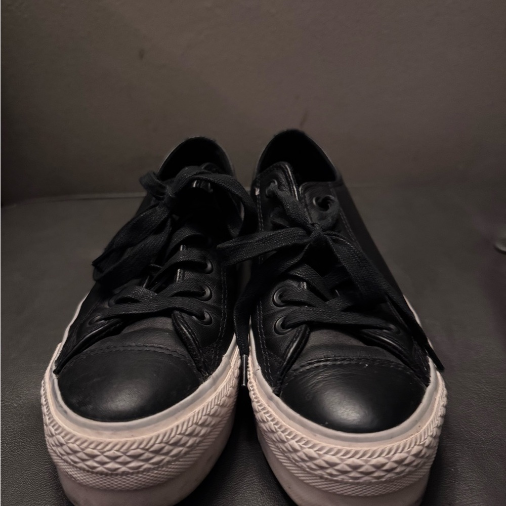 Converse Black Classic Platform